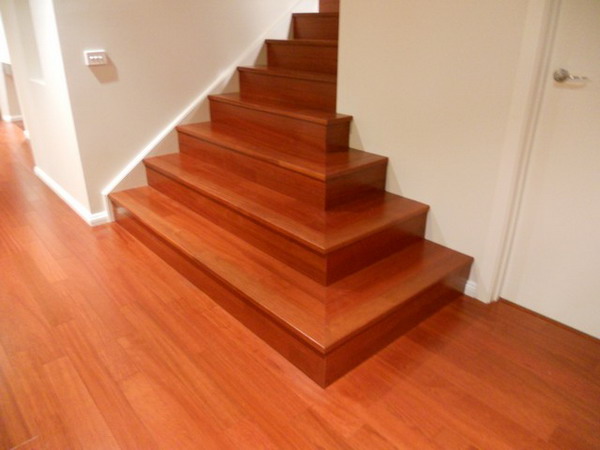 Wood stair.10
